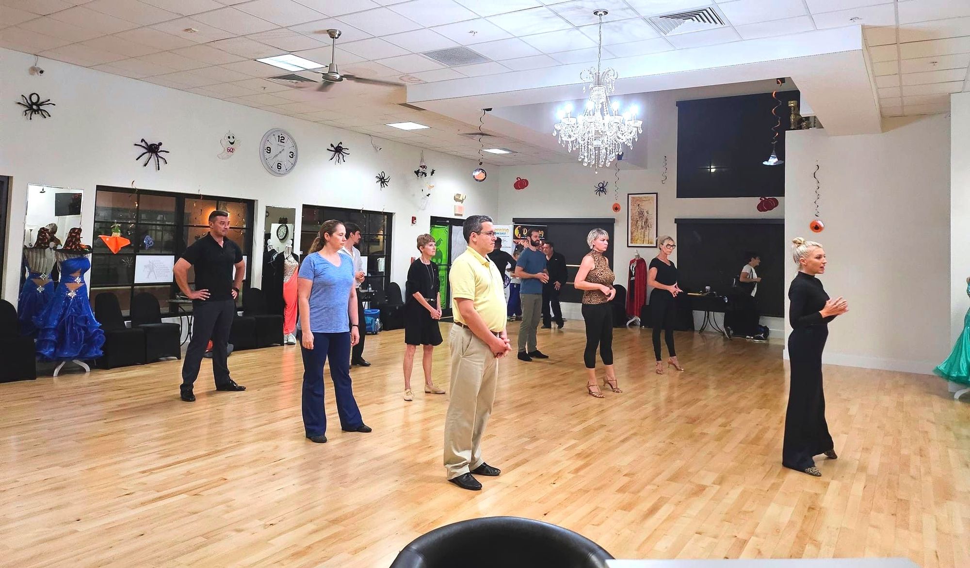 Group Waltz class at SouL Dance Studio